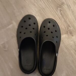 CROCS Unisex Black Vented Slip-On Clog